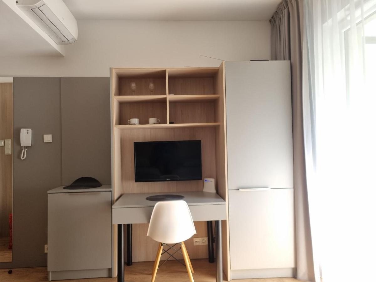 Aparthotel In Warsaw Very Close To The City Center, Free Underground Parking, Wifi, Air Conditioning, Balcony Exterior foto